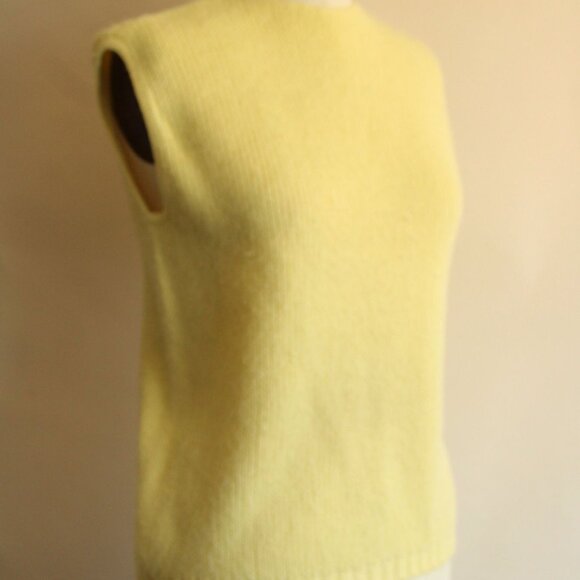 Vintage 1960s Sweater Vest, Classic Creations Yellow Knit, Zipper Back - Picture 6 of 10